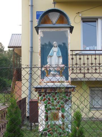 Czarna ul. Czarnieckiego na posesji nr 19